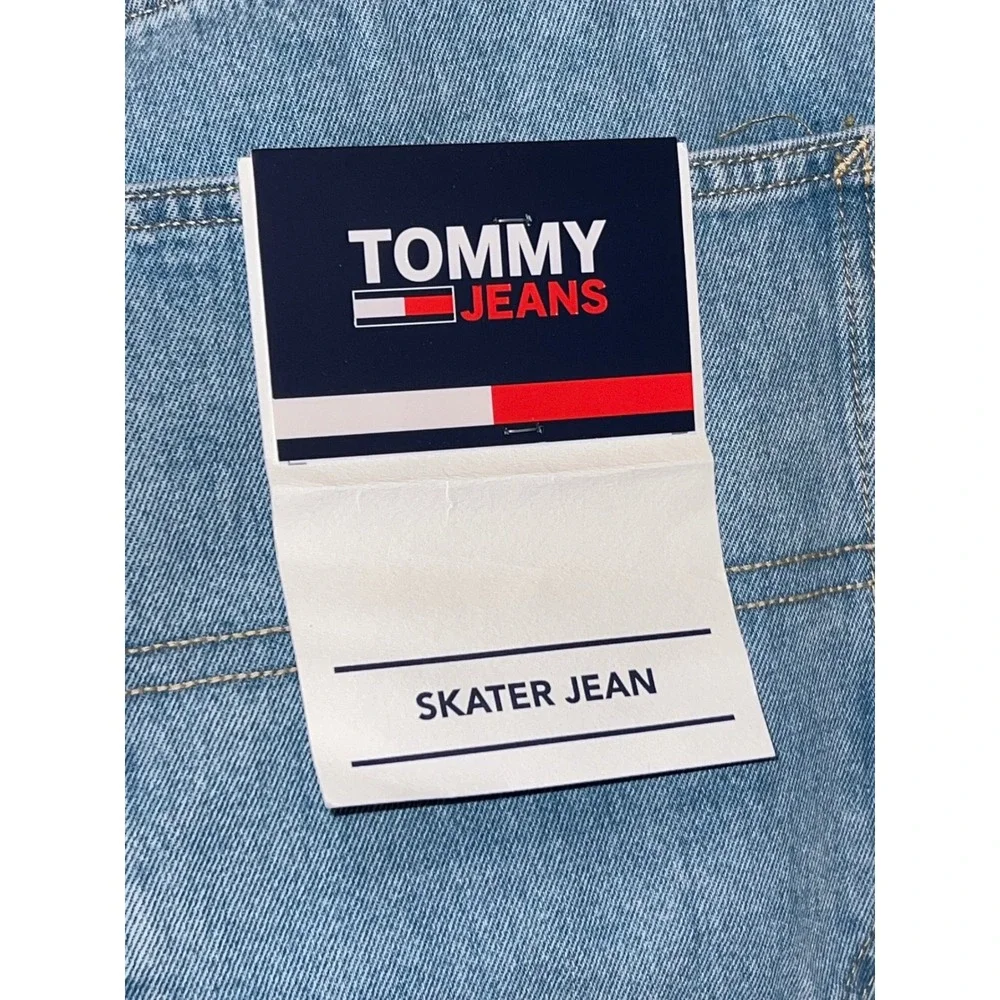 Tommy Jeans Mens Skater Jean Light Wash Blue Denim 38x28 DM16162 900 NWT